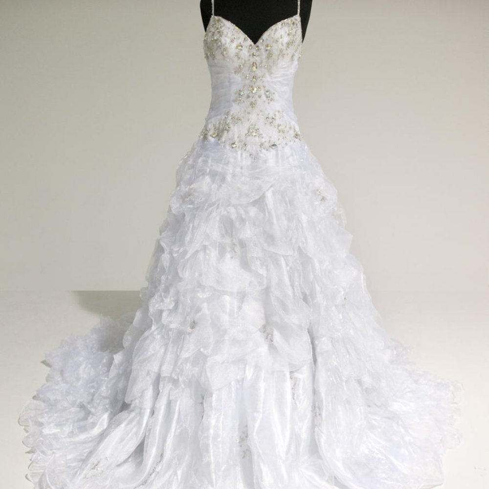 NEW Wedding/Prom/Quinceanera Gown Size 16